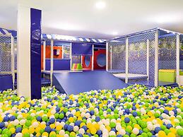 Novotel Bahrain Al Dana Resort