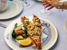 Novotel Bahrain Al Dana Resort