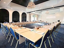 Novotel Bahrain Al Dana Resort