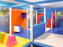 Novotel Bahrain Al Dana Resort