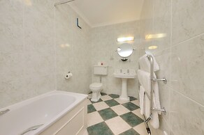 Muthu Newton Hotel (Near Inverness Airport)