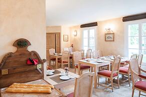 Logis Le Domaine De Valaudran