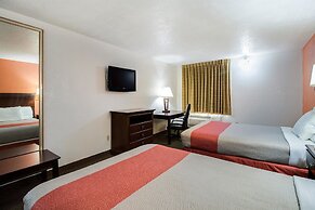 Motel 6 Marion, IL