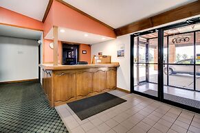 Motel 6 Marion, IL