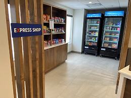 Holiday Inn Express & Suites Elyria by IHG