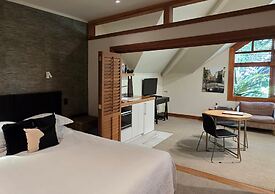 Treetops Lodge & Estate