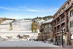 Ritz-Carlton Club, Aspen Highlands by Frias