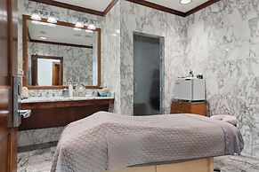 Ritz-Carlton Club, Aspen Highlands by Frias