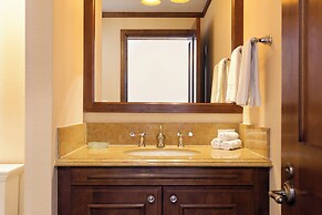 Ritz-Carlton Club, Aspen Highlands by Frias