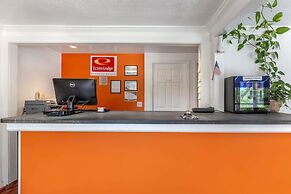 Econo Lodge Lee - Great Barrington