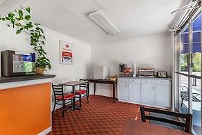 Econo Lodge Lee - Great Barrington
