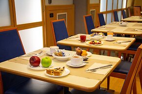 Pacific Hotel Fortino