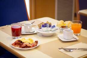 Pacific Hotel Fortino