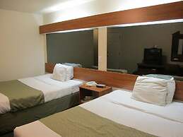 Microtel Inn & Suites by Wyndham Eagle River/Anchorage Area