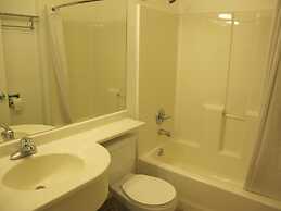 Microtel Inn & Suites by Wyndham Eagle River/Anchorage Area