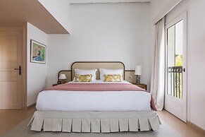 Hôtel La Tartane Saint -Tropez