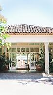 Hôtel La Tartane Saint -Tropez