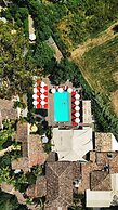 Hôtel La Tartane Saint -Tropez
