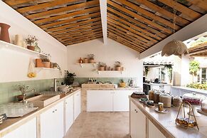 Hôtel La Tartane Saint -Tropez