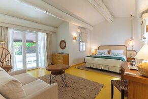 Hôtel La Tartane Saint -Tropez