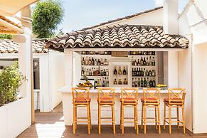 Hôtel La Tartane Saint -Tropez
