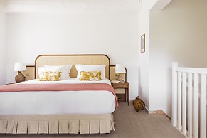 Hôtel La Tartane Saint -Tropez