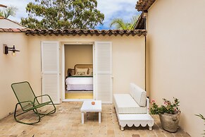 Hôtel La Tartane Saint -Tropez