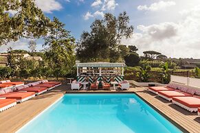 Hôtel La Tartane Saint -Tropez