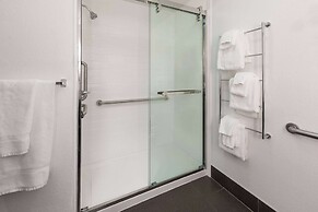 La Quinta Inn & Suites by Wyndham Meridian