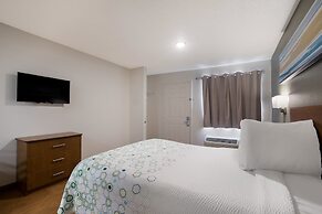 HomeTowne Studios by Red Roof Covington, GA