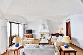 Coral Beach Hotel and Resort