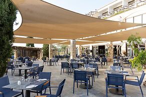 Coral Beach Hotel and Resort