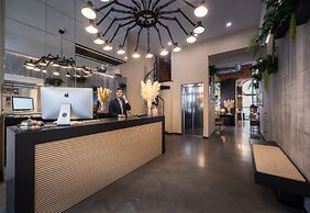 Globus Urban Hotel