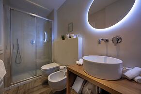Globus Urban Hotel