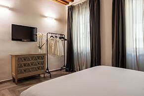 Globus Urban Hotel