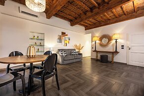 Globus Urban Hotel