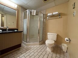 Super 8 by Wyndham Gananoque/Country Squire Resort