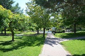 Super 8 by Wyndham Gananoque/Country Squire Resort