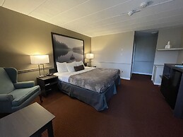 Super 8 by Wyndham Gananoque/Country Squire Resort