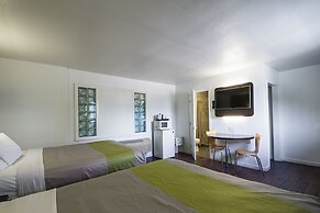 Fisherman's Cove Inn