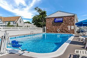 Americas Best Value Inn & Suites Hyannis Cape Cod