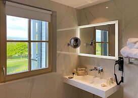 Best Western Plus Le Fairway Hotel & Spa Golf d'Arras