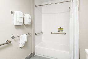 Holiday Inn Express & Suites Sanford- Lake Mary by IHG