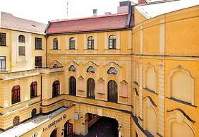 Hotel Deutsches Theater Downtown