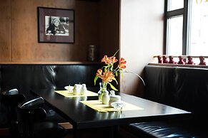 Hotel Deutsches Theater Downtown