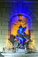 Hotel Deutsches Theater Downtown