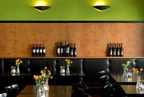 Hotel Deutsches Theater Downtown