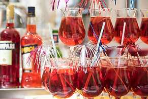 Hotel Deutsches Theater Downtown