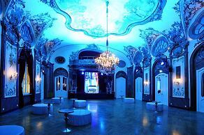 Hotel Deutsches Theater Downtown