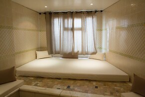 Royal Tulip Taj Sultan